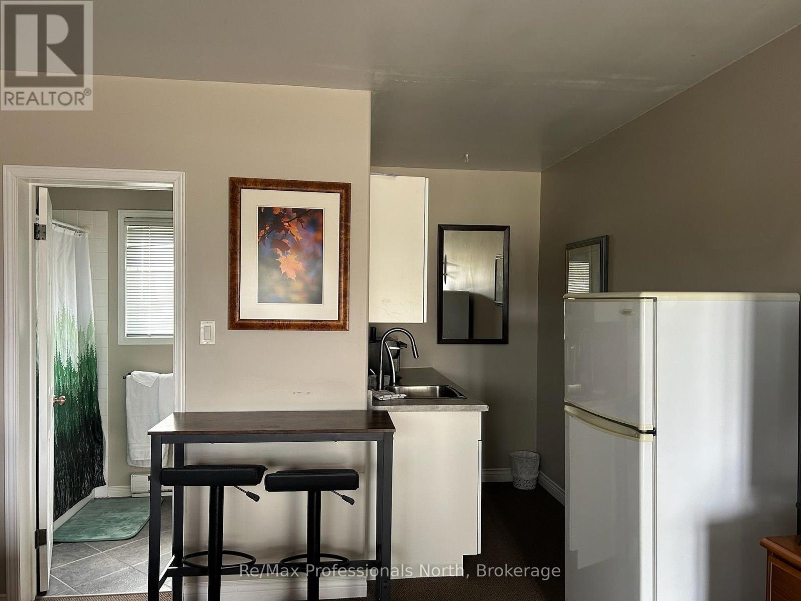 1695-1703 Winhara Road Property Photo 40