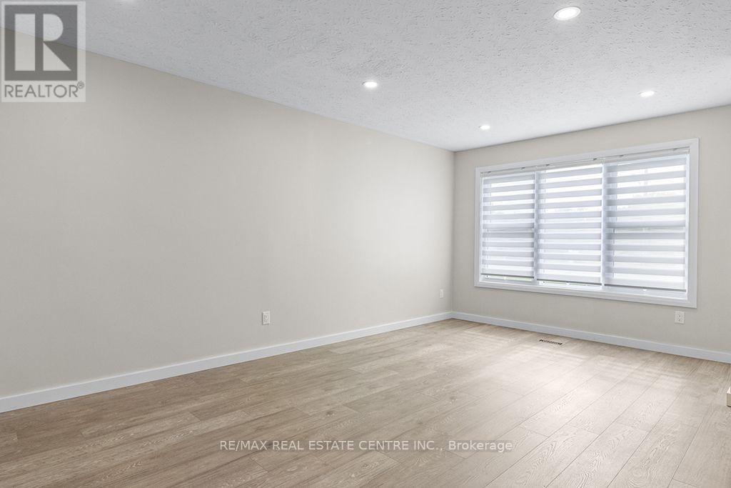 1030 Yonge Street S Property Photo 12