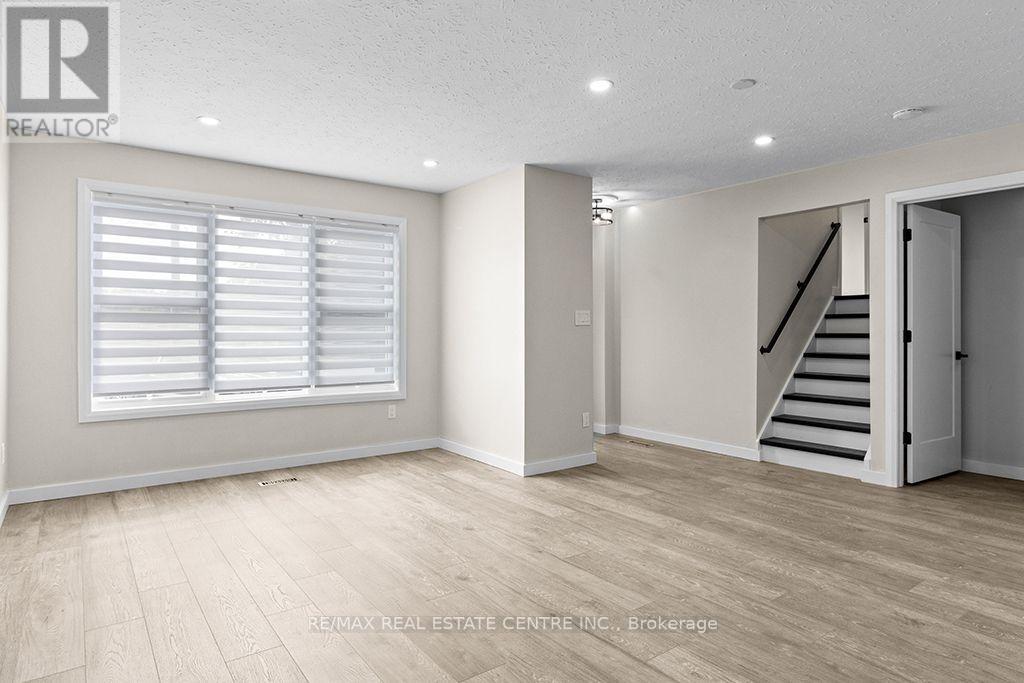 1030 Yonge Street S Property Photo 13