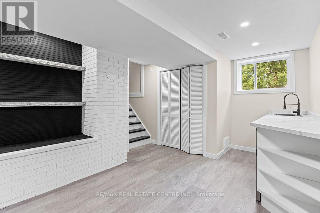 1030 Yonge Street S Property Photo 29