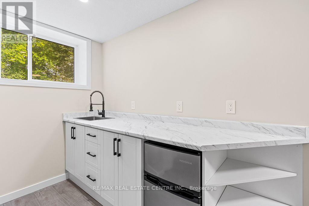 1030 Yonge Street S Property Photo 30