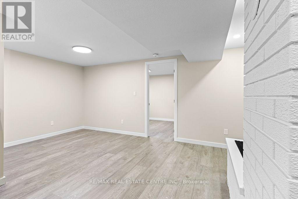 1030 Yonge Street S Property Photo 32
