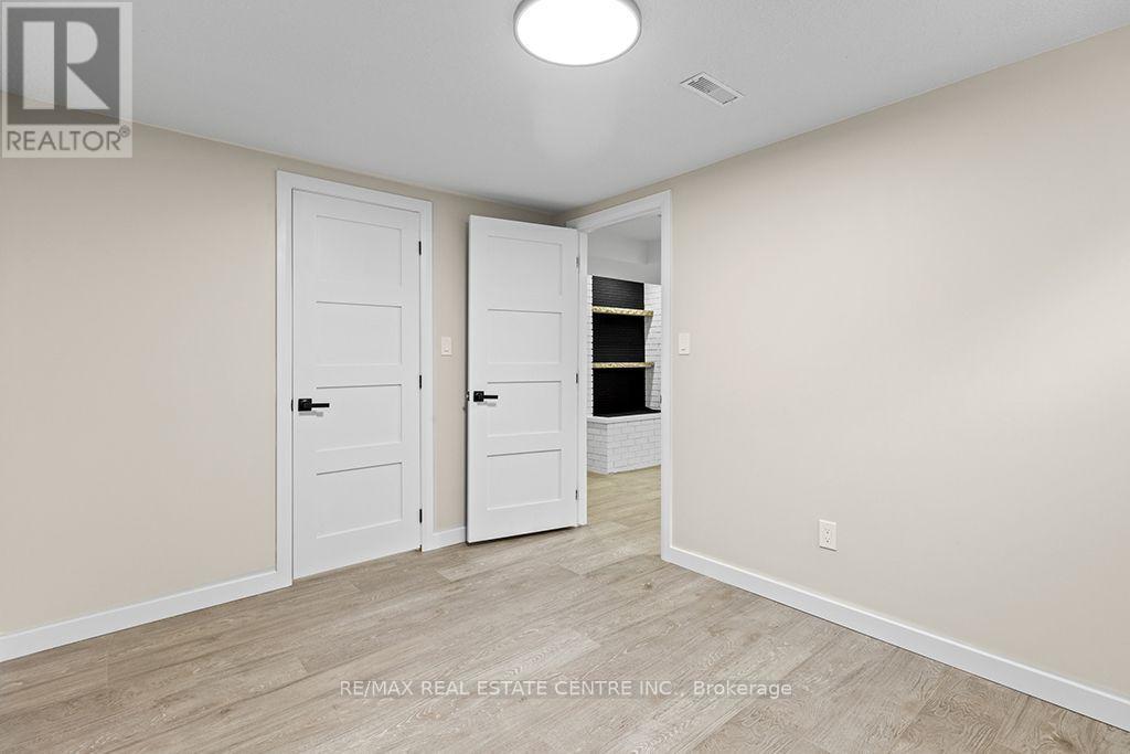 1030 Yonge Street S Property Photo 36
