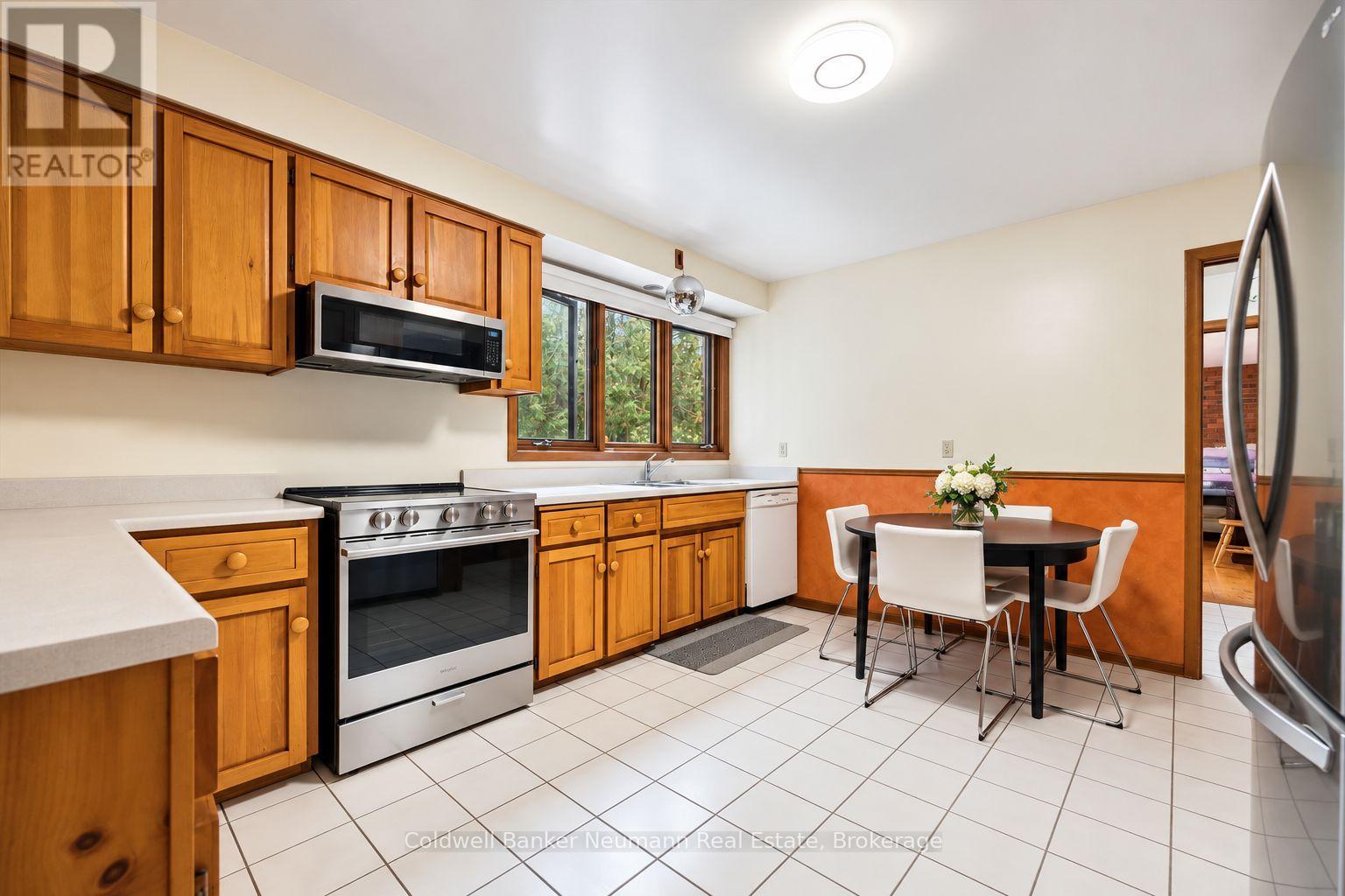 10 Skye Place Property Photo 8