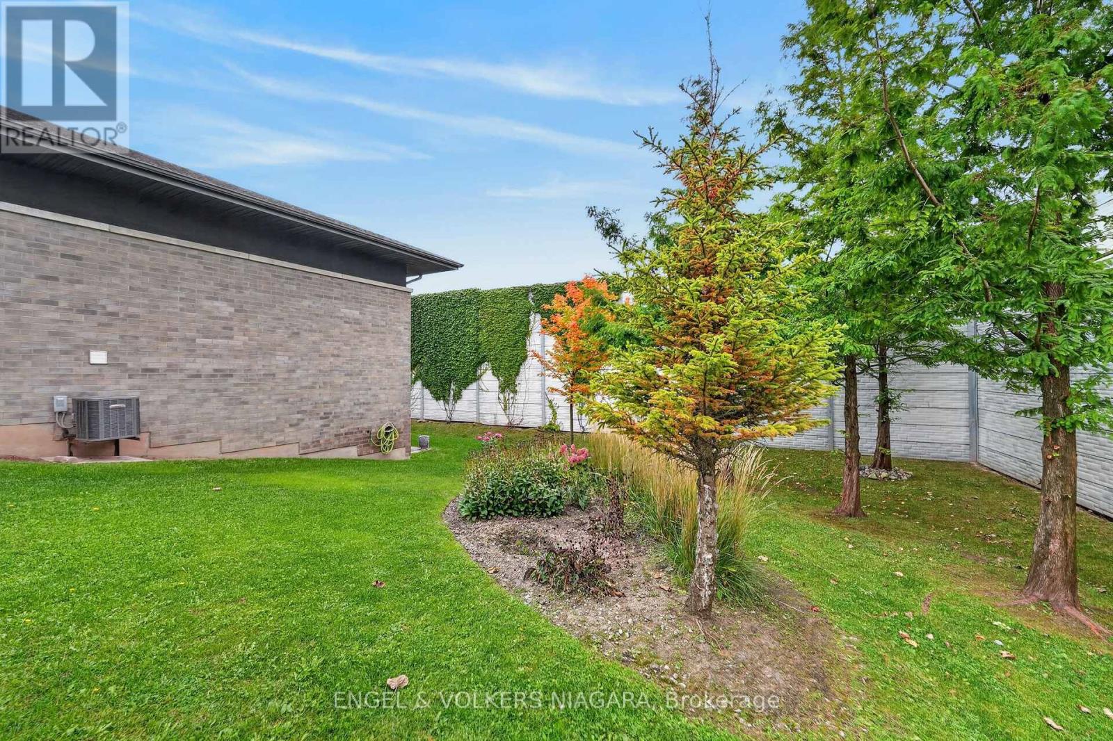 12 - 7276 Optimist Lane Property Photo 39