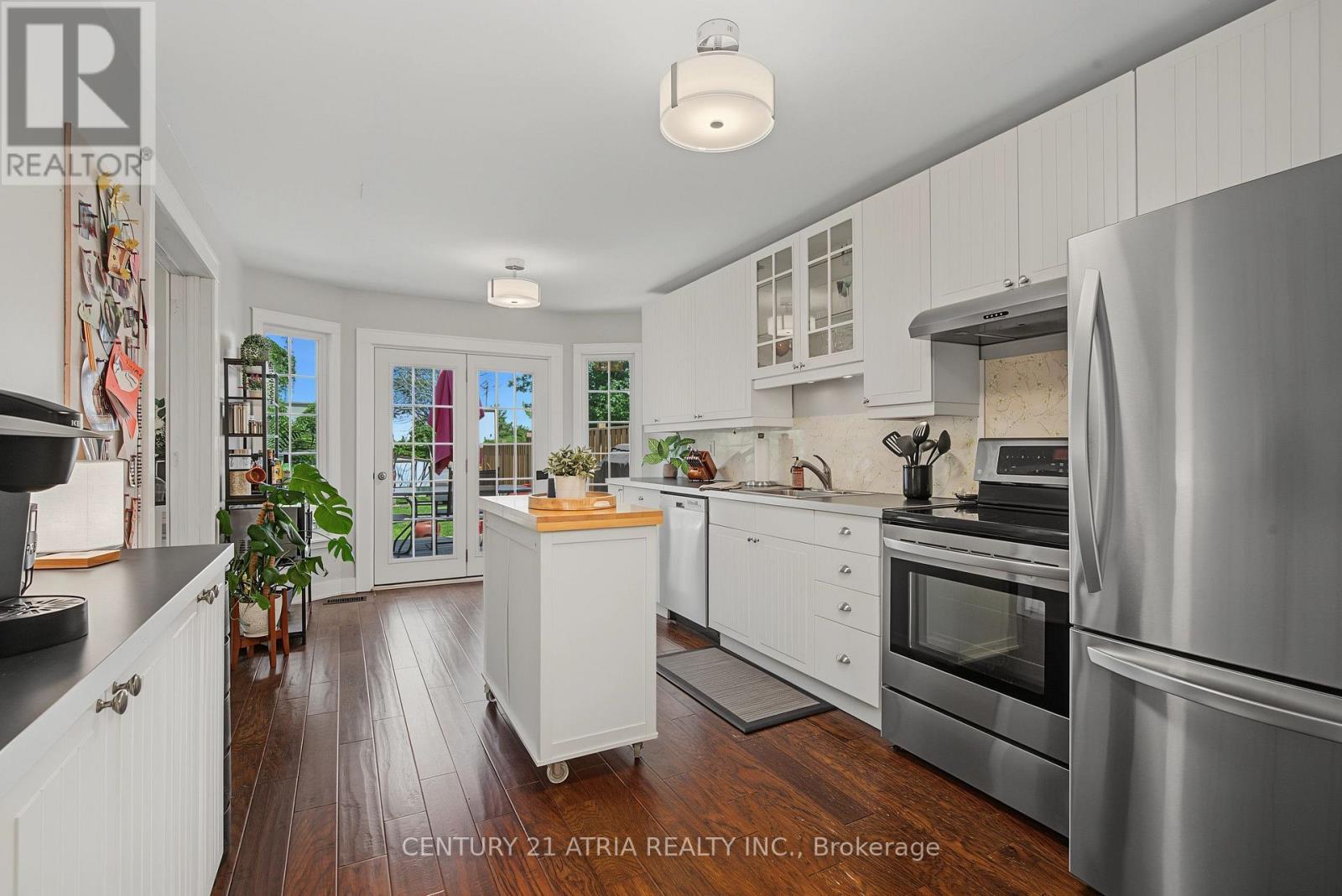 6 Burnham Boulevard Property Photo 15
