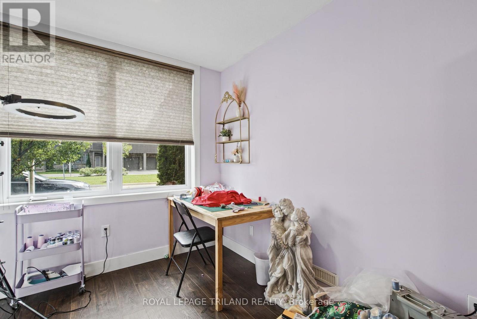 10 - 1960 Dalmagarry Road Property Photo 5