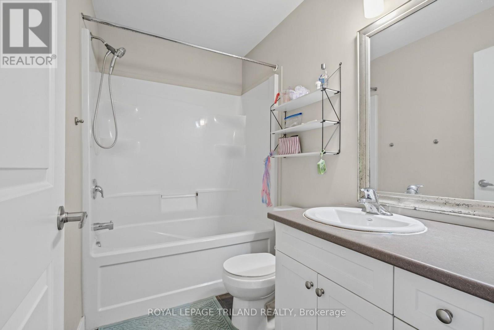 10 - 1960 Dalmagarry Road Property Photo 29