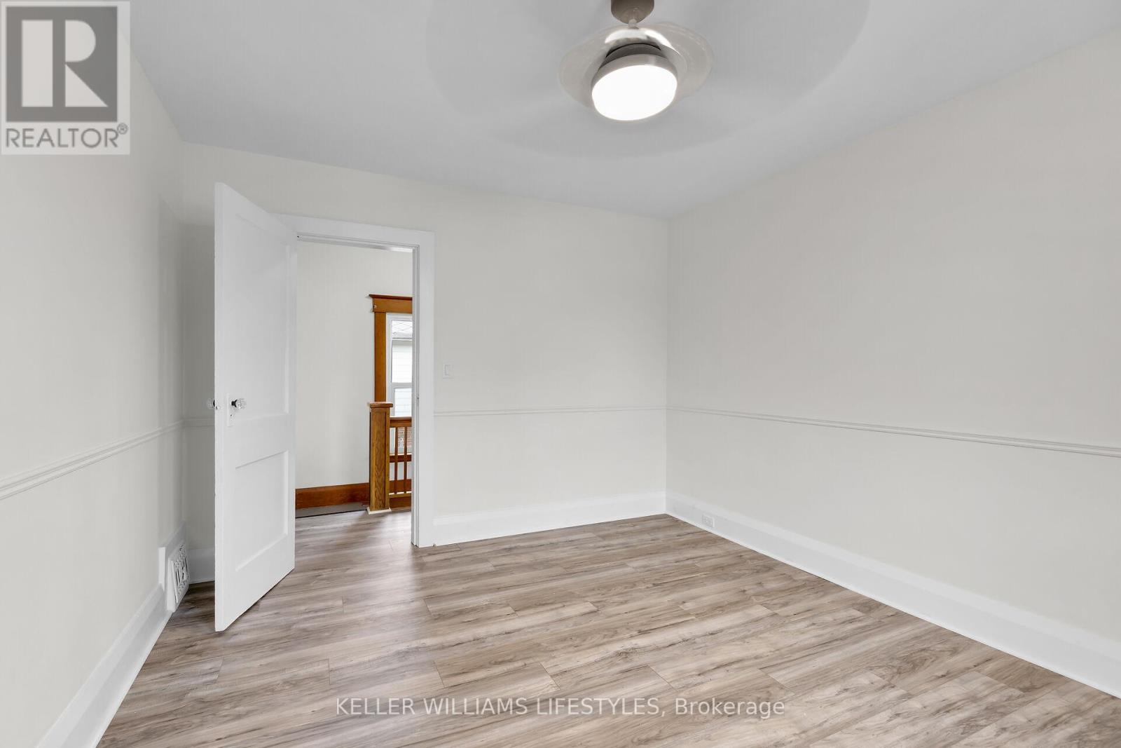 95 John Street E Property Photo 33