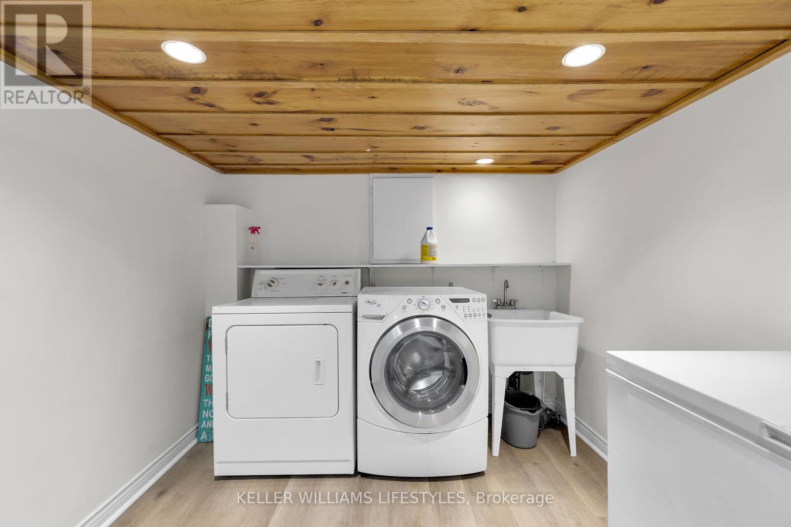 95 John Street E Property Photo 38