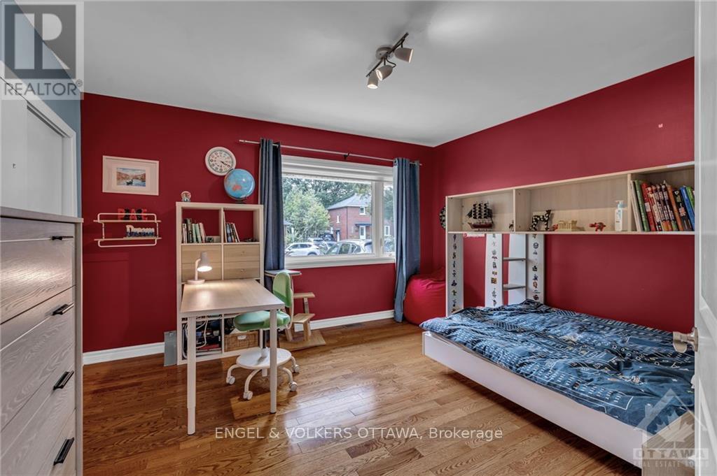 525 Braydon Avenue Property Photo 14