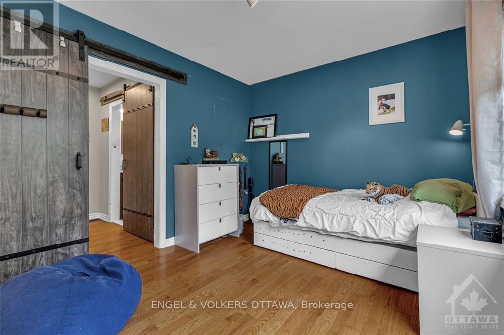525 Braydon Avenue Property Photo 16