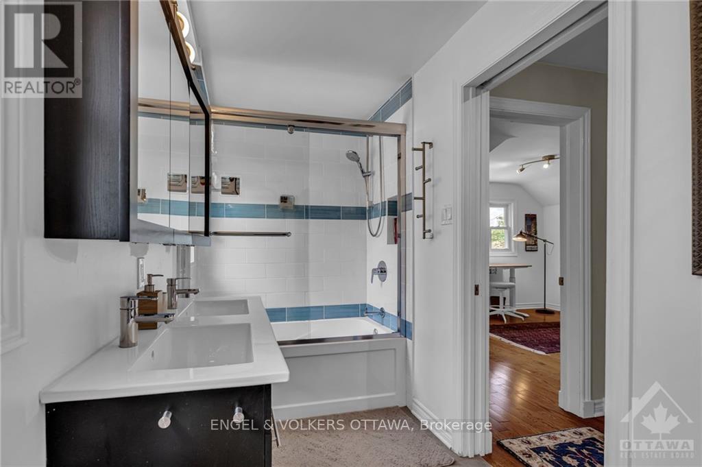 525 Braydon Avenue Property Photo 21