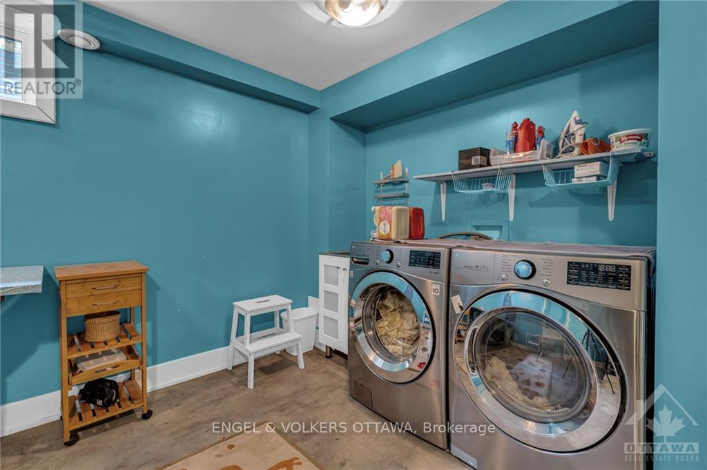 525 Braydon Avenue Property Photo 29