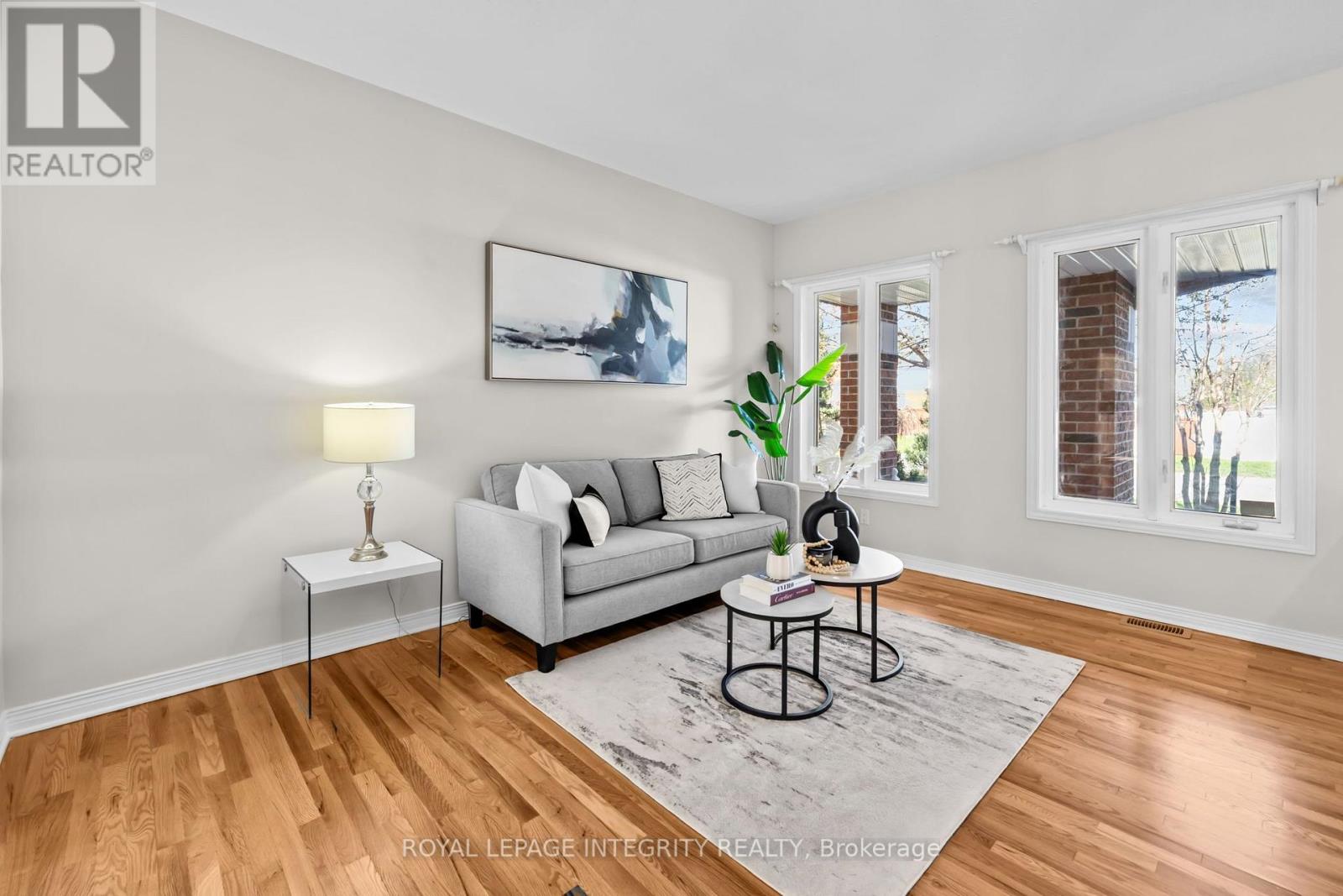 4 Tamarack Place Property Photo 4