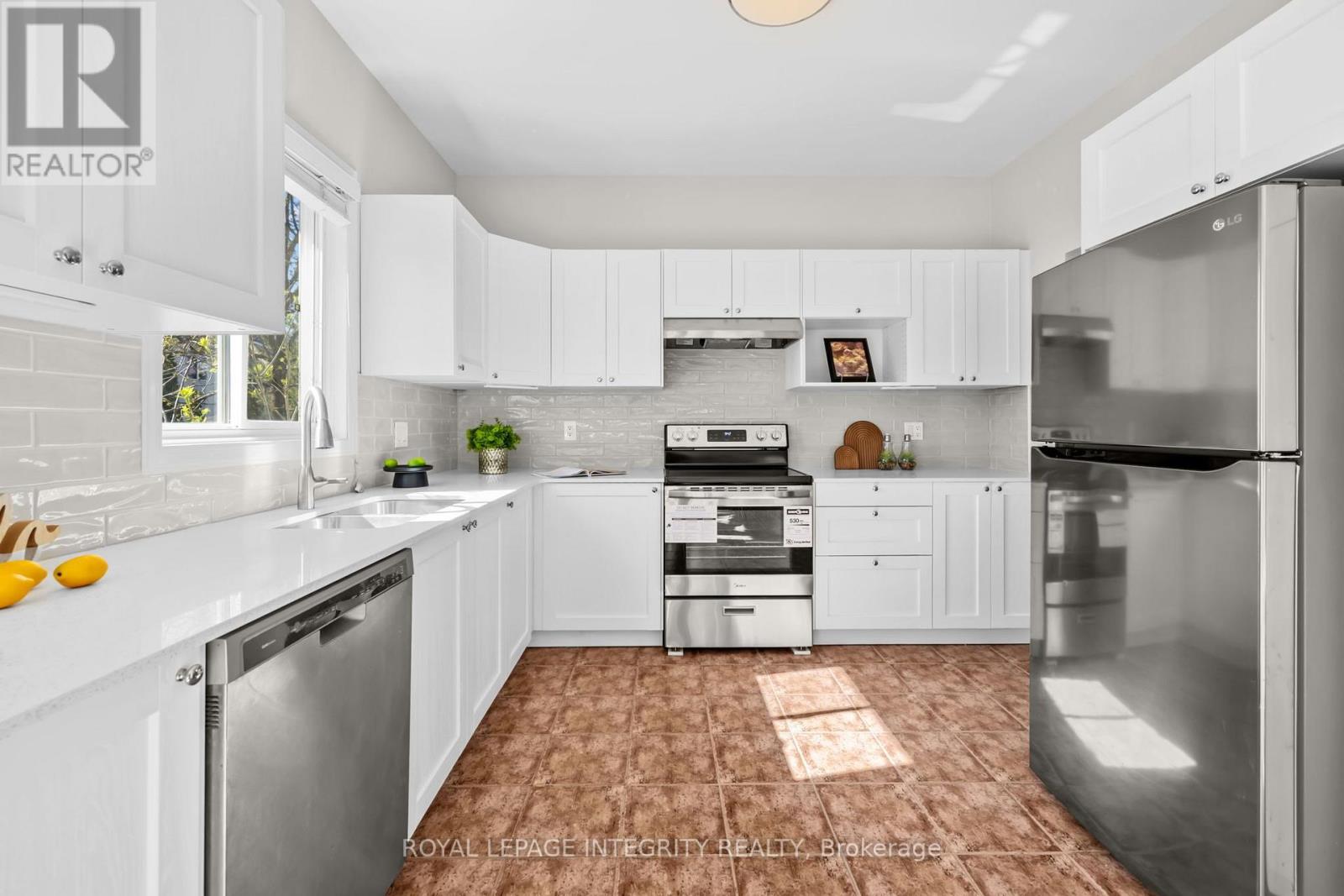 4 Tamarack Place Property Photo 16
