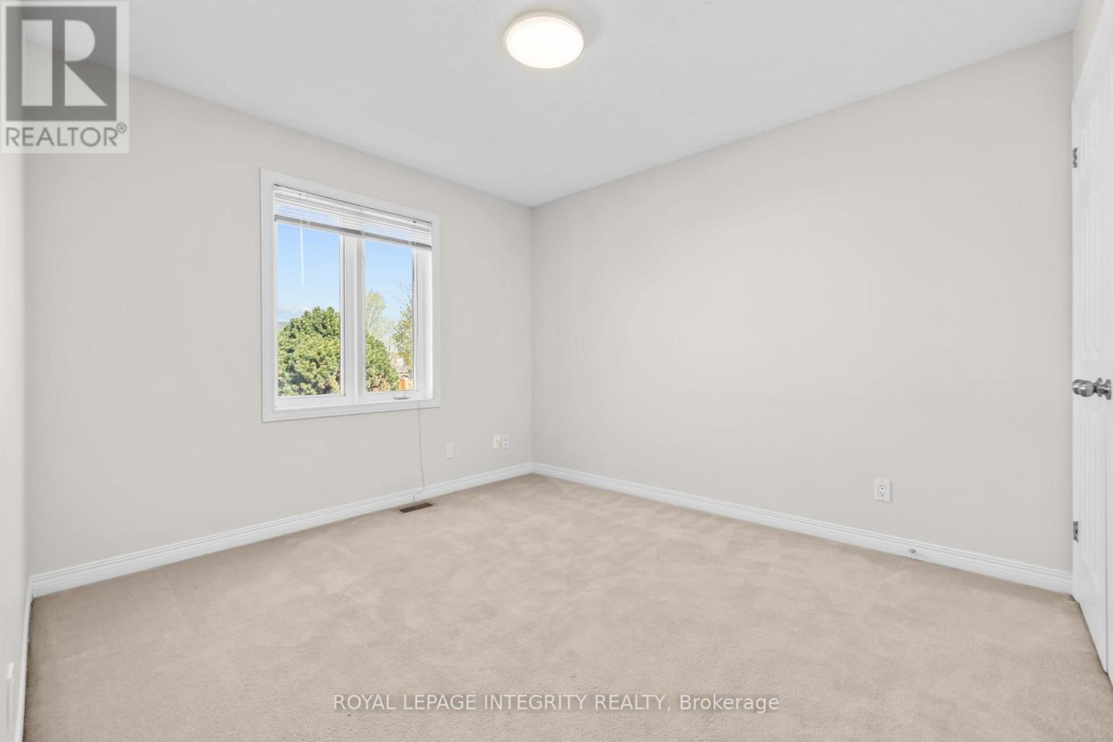 4 Tamarack Place Property Photo 24