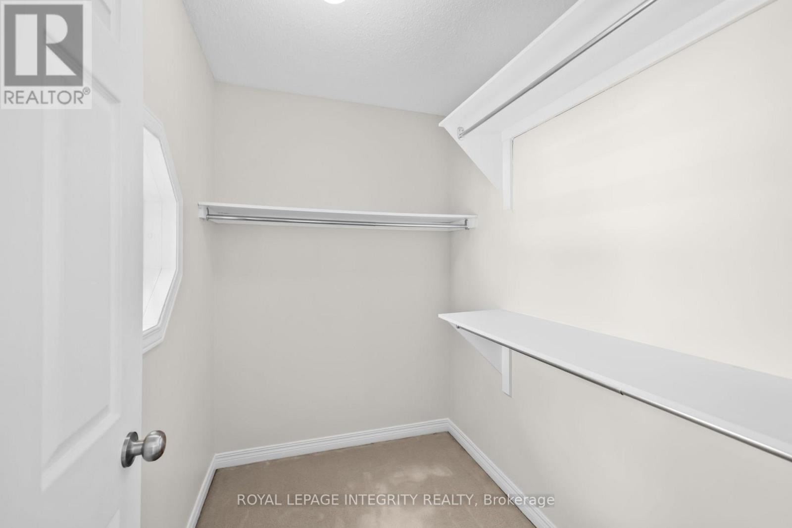 4 Tamarack Place Property Photo 32