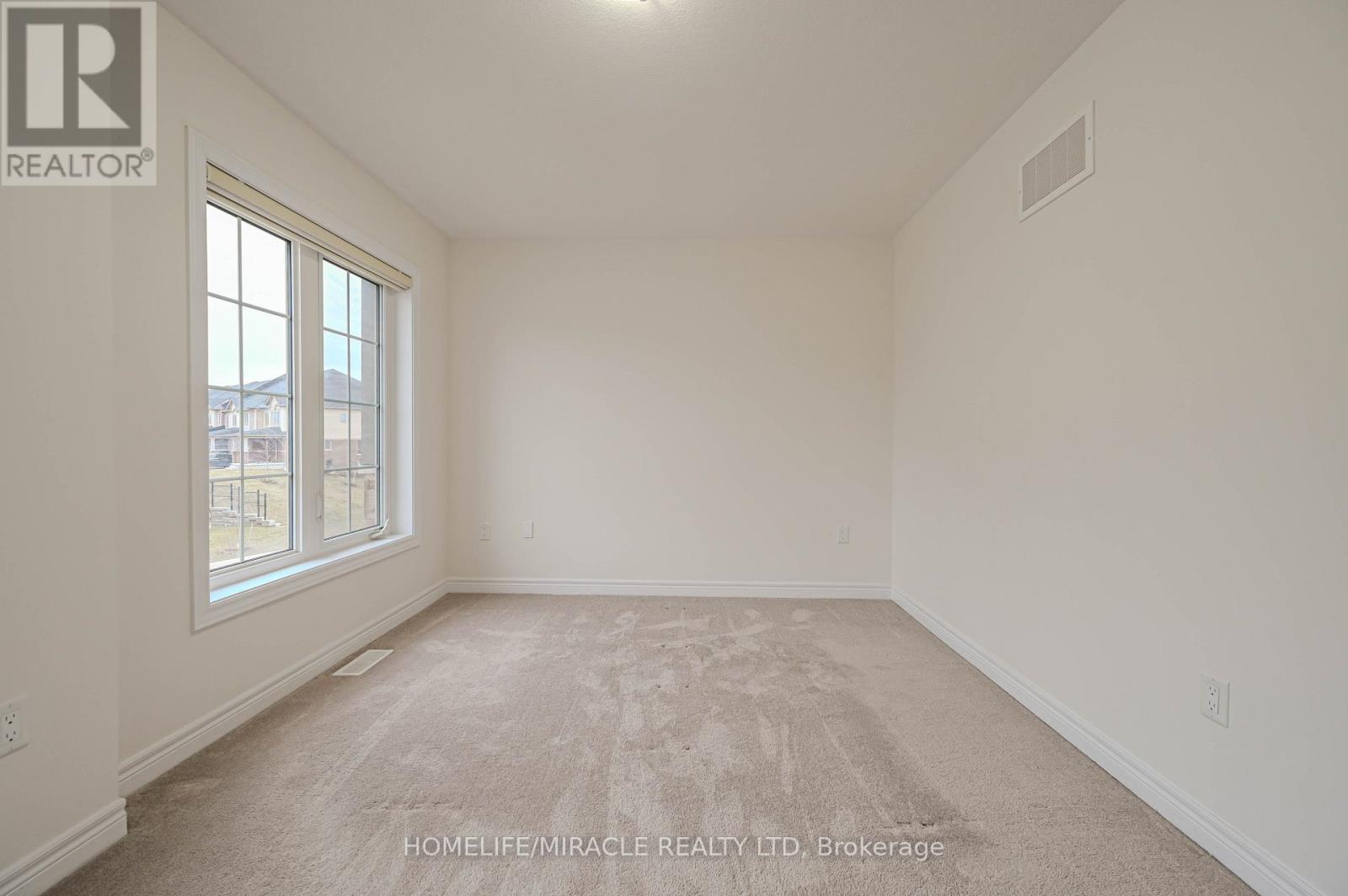760 Linden Drive Property Photo 9