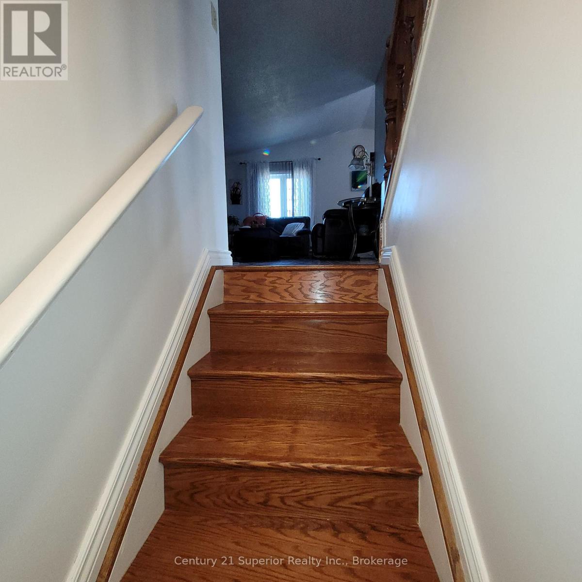 34 Hemlo Drive E Property Photo 19