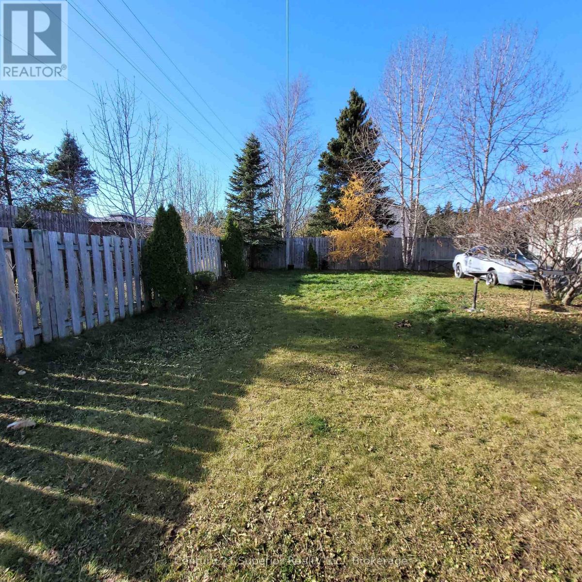 34 Hemlo Drive E Property Photo 40