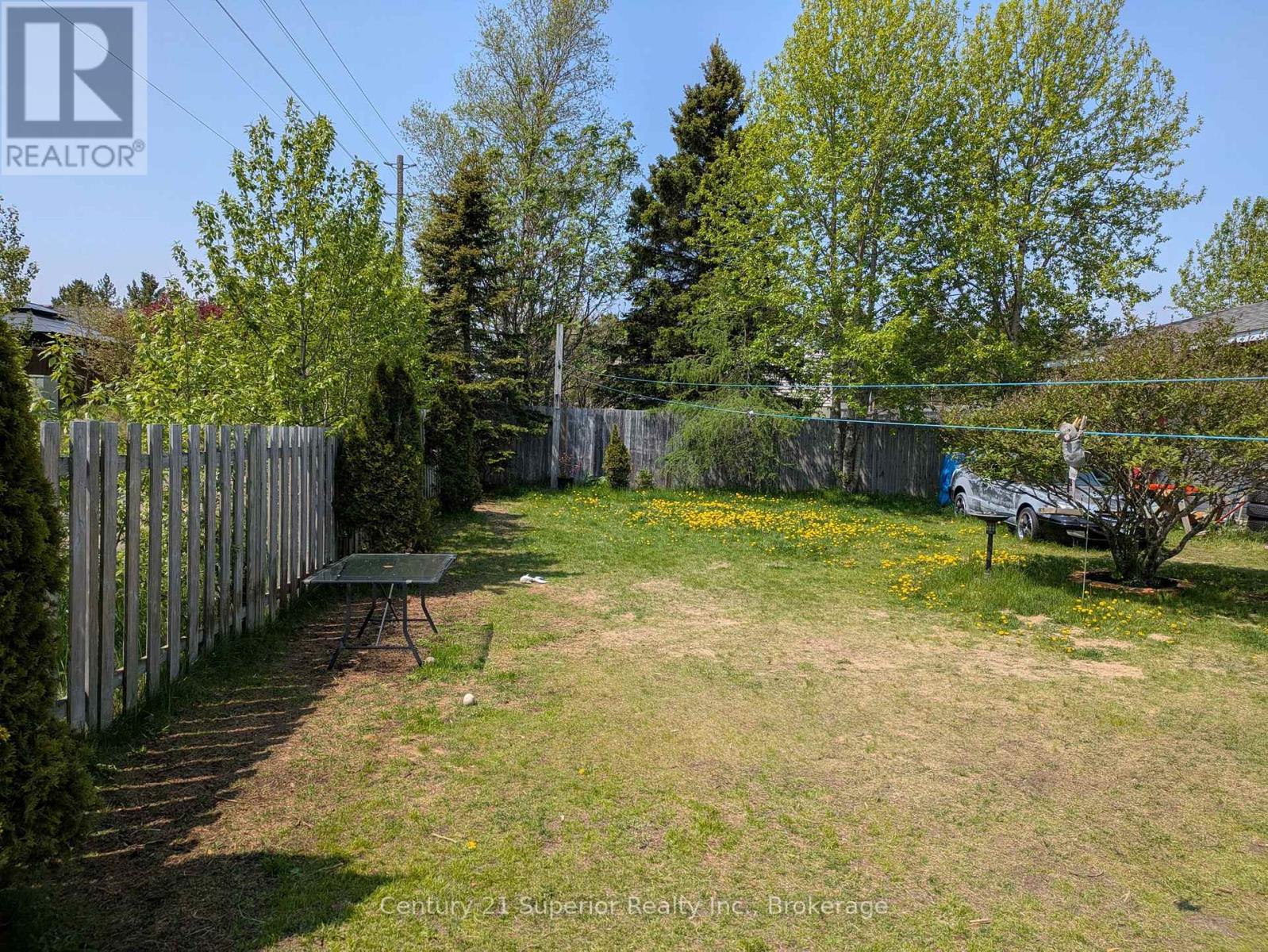 34 Hemlo Drive E Property Photo 41