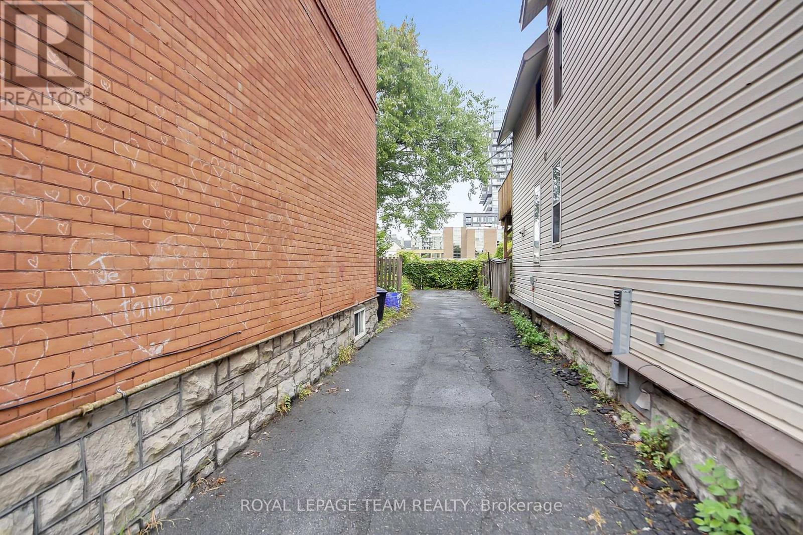 197 Pretoria Avenue Property Photo 38