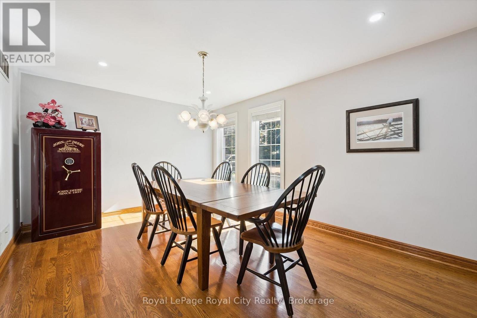152043 12th Line Property Photo 14