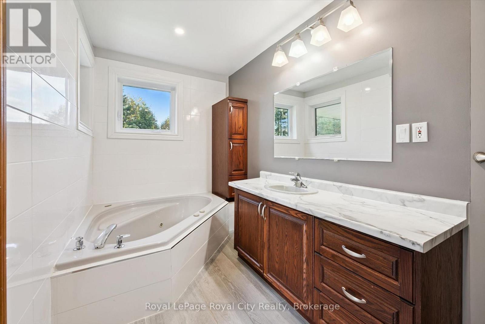 152043 12th Line Property Photo 24