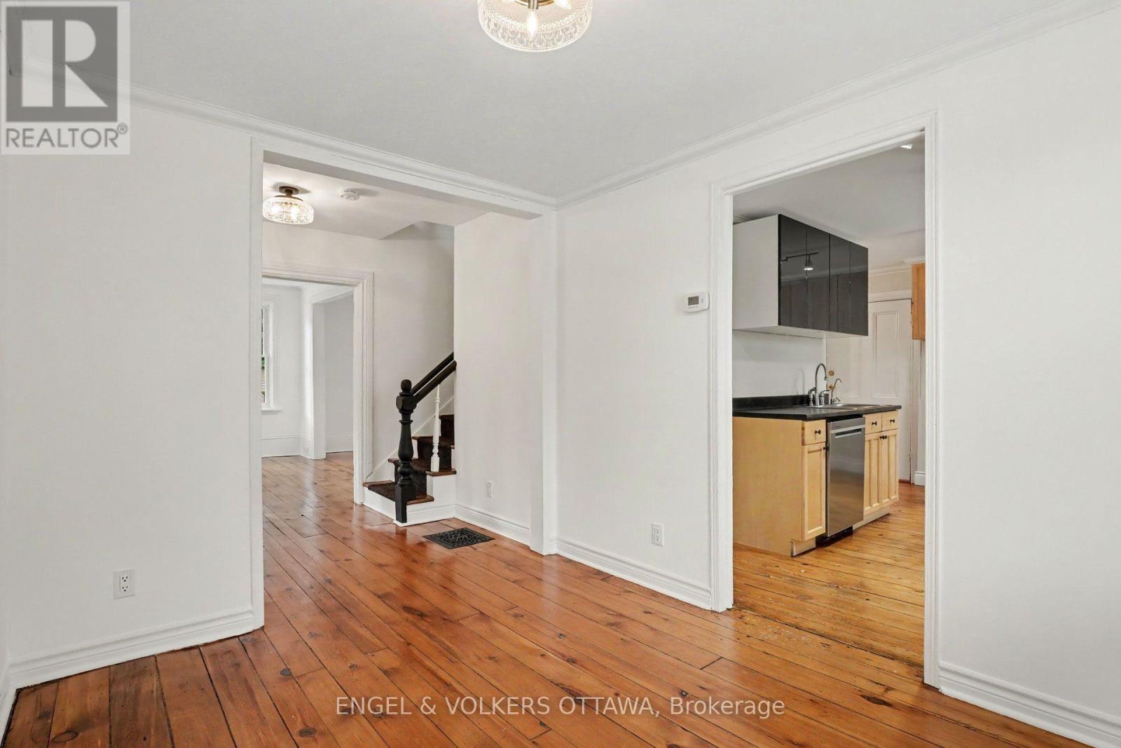 8169 Victoria Street Property Photo 14