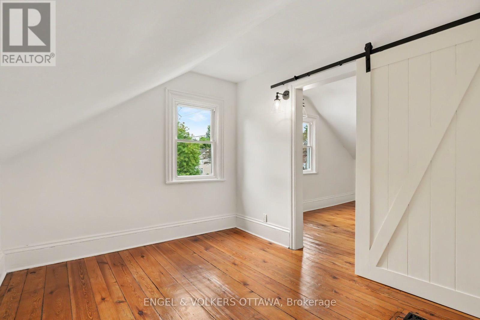 8169 Victoria Street Property Photo 22