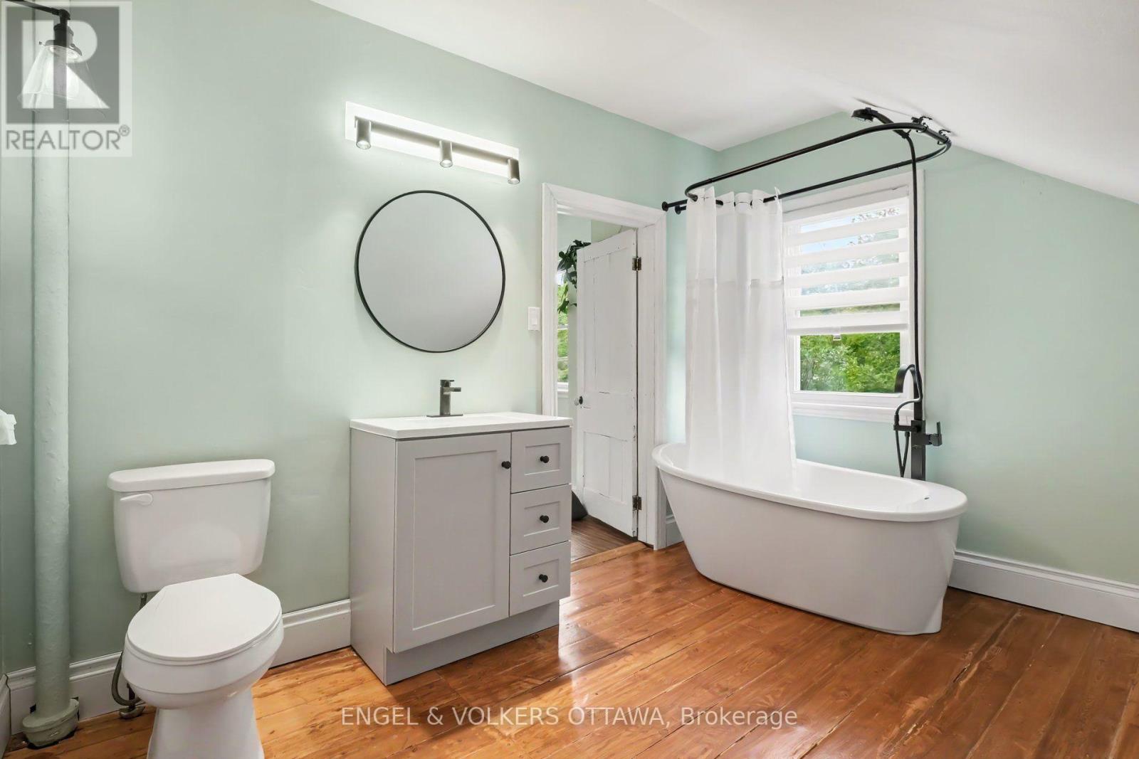 8169 Victoria Street Property Photo 25