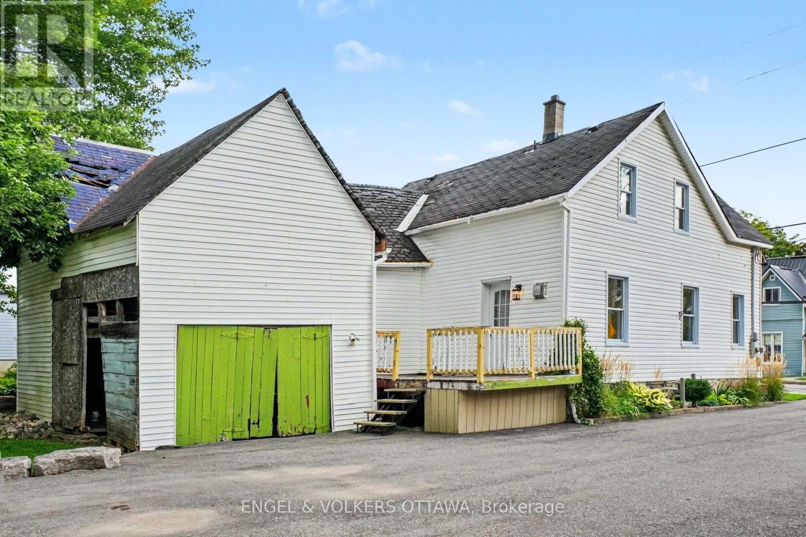 8169 Victoria Street Property Photo 28