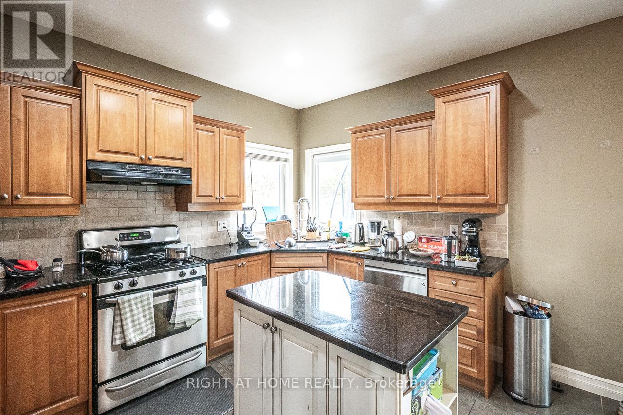 1366 Kains Woods Terrace Property Photo 13