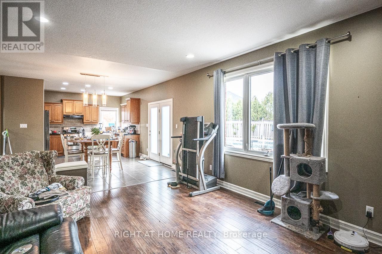 1366 Kains Woods Terrace Property Photo 17
