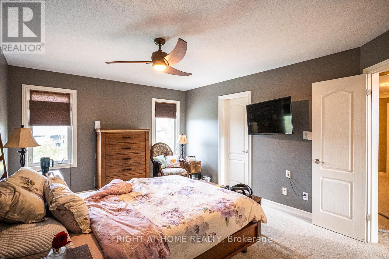1366 Kains Woods Terrace Property Photo 28