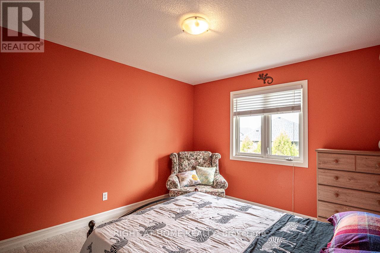 1366 Kains Woods Terrace Property Photo 42