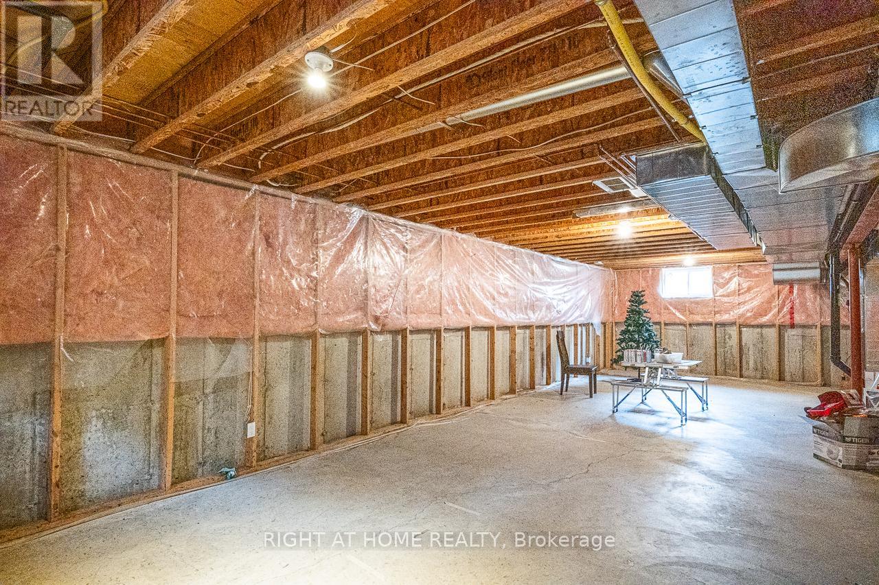1366 Kains Woods Terrace Property Photo 43