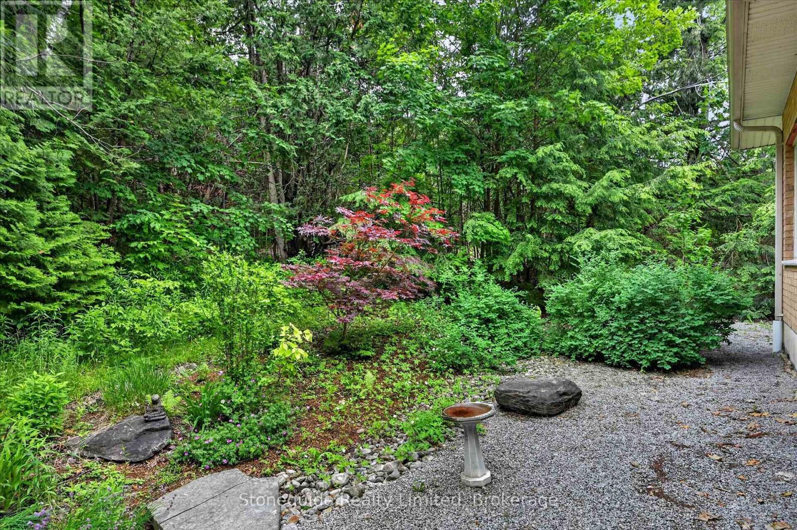 761 Cedarhurst Drive Property Photo 16