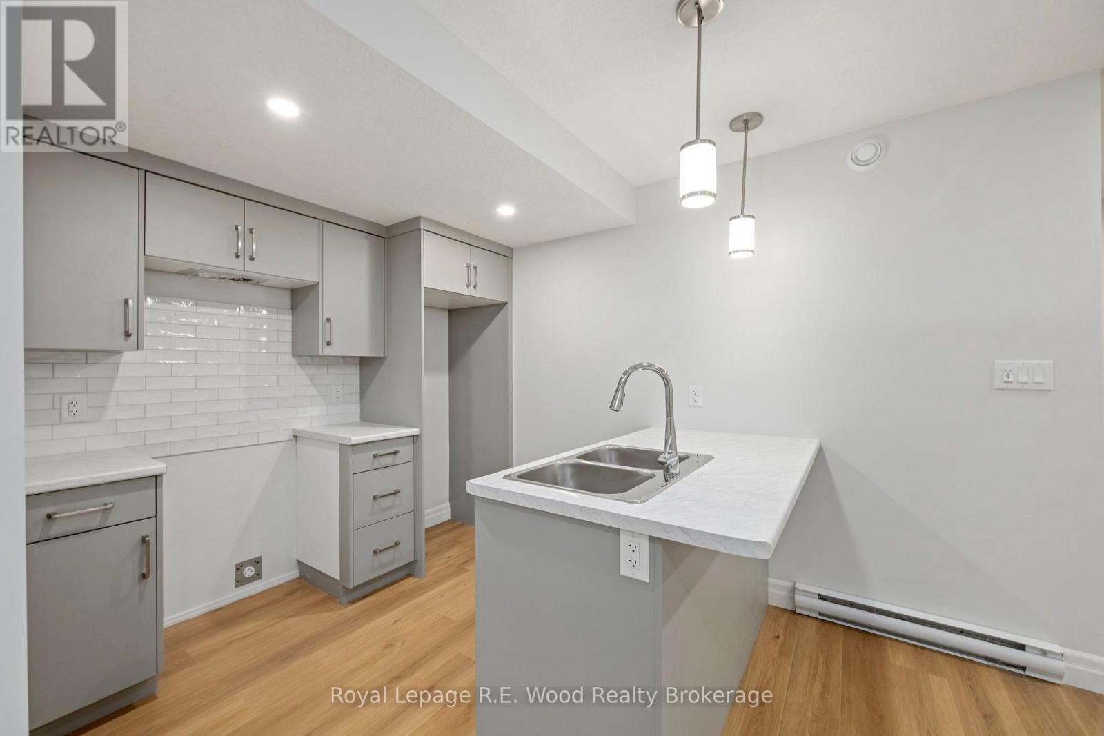 3 Hoylake Road Property Photo 30