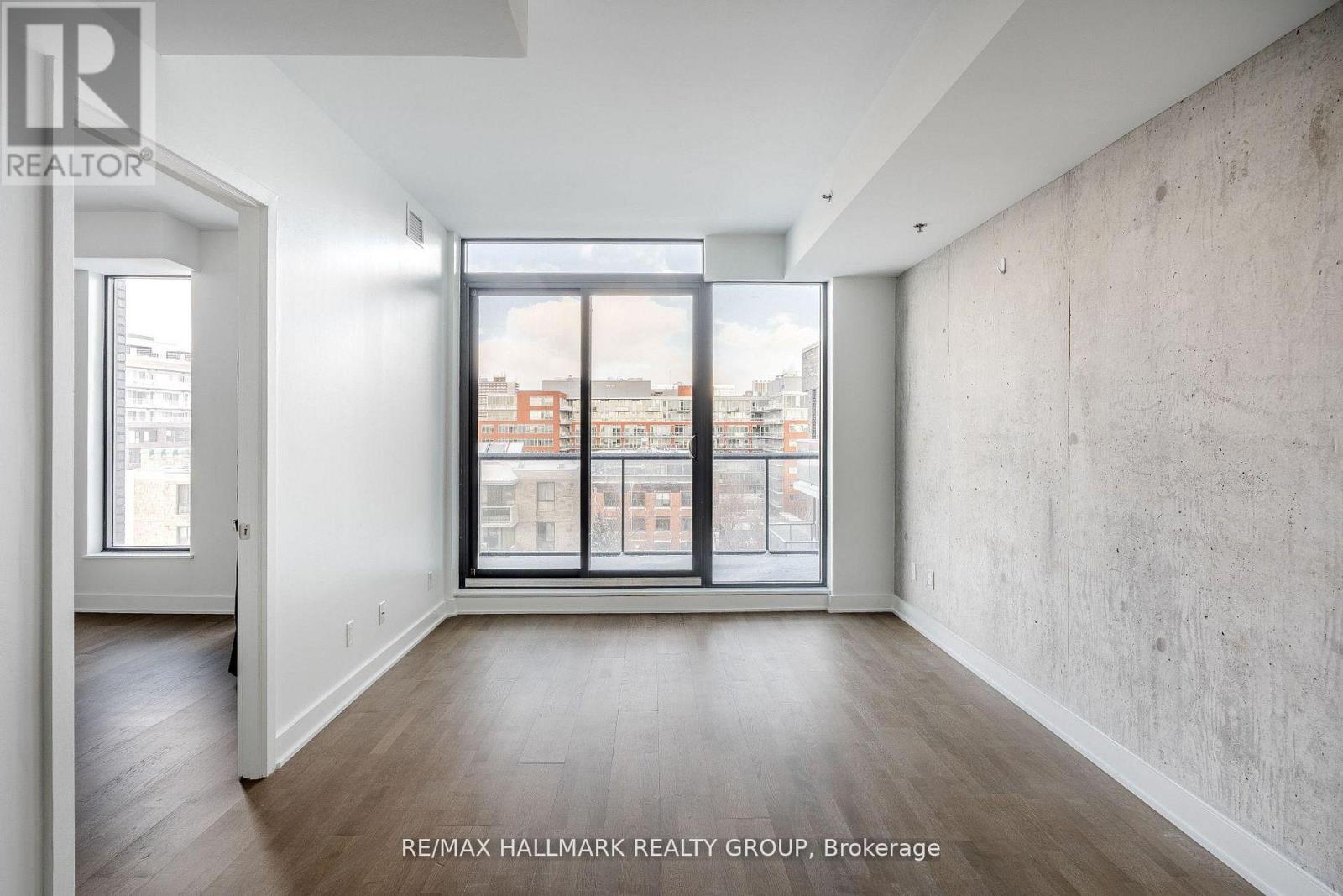 710 - 203 Catherine Street W Property Photo 6