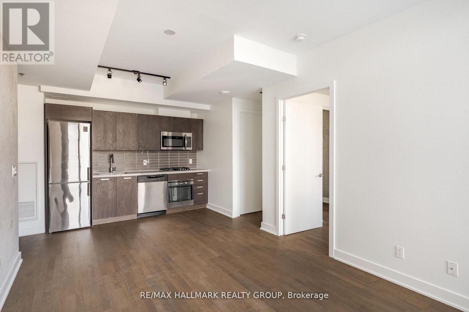 710 - 203 Catherine Street W Property Photo 8