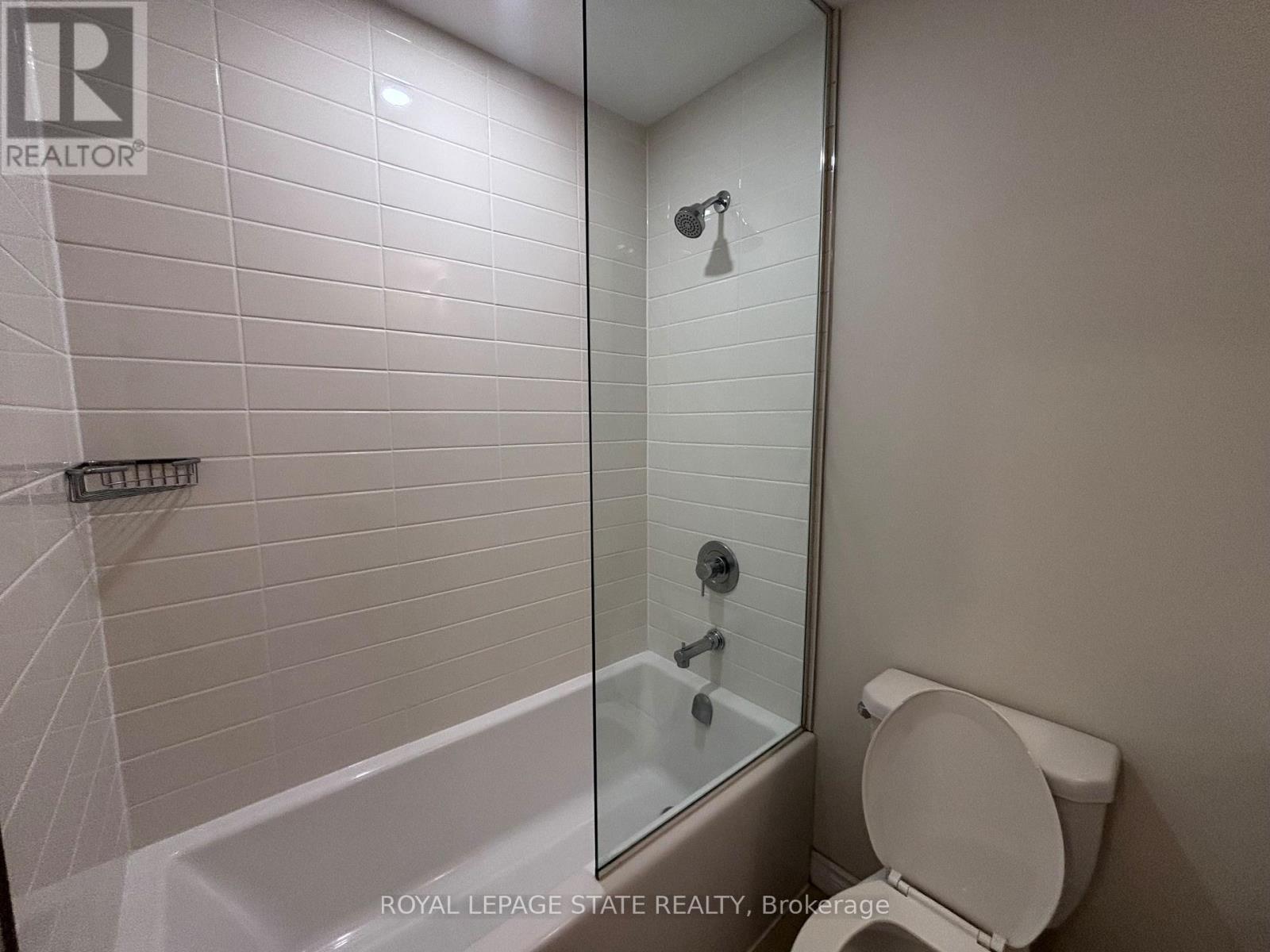 309 - 40 Esplanade Lane Property Photo 11