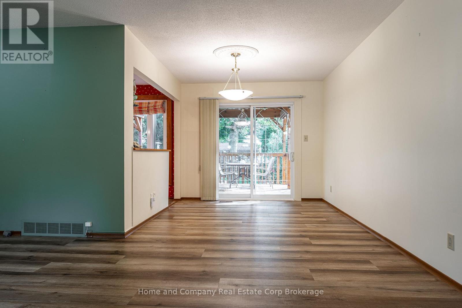 69 Nethercott Drive Property Photo 9
