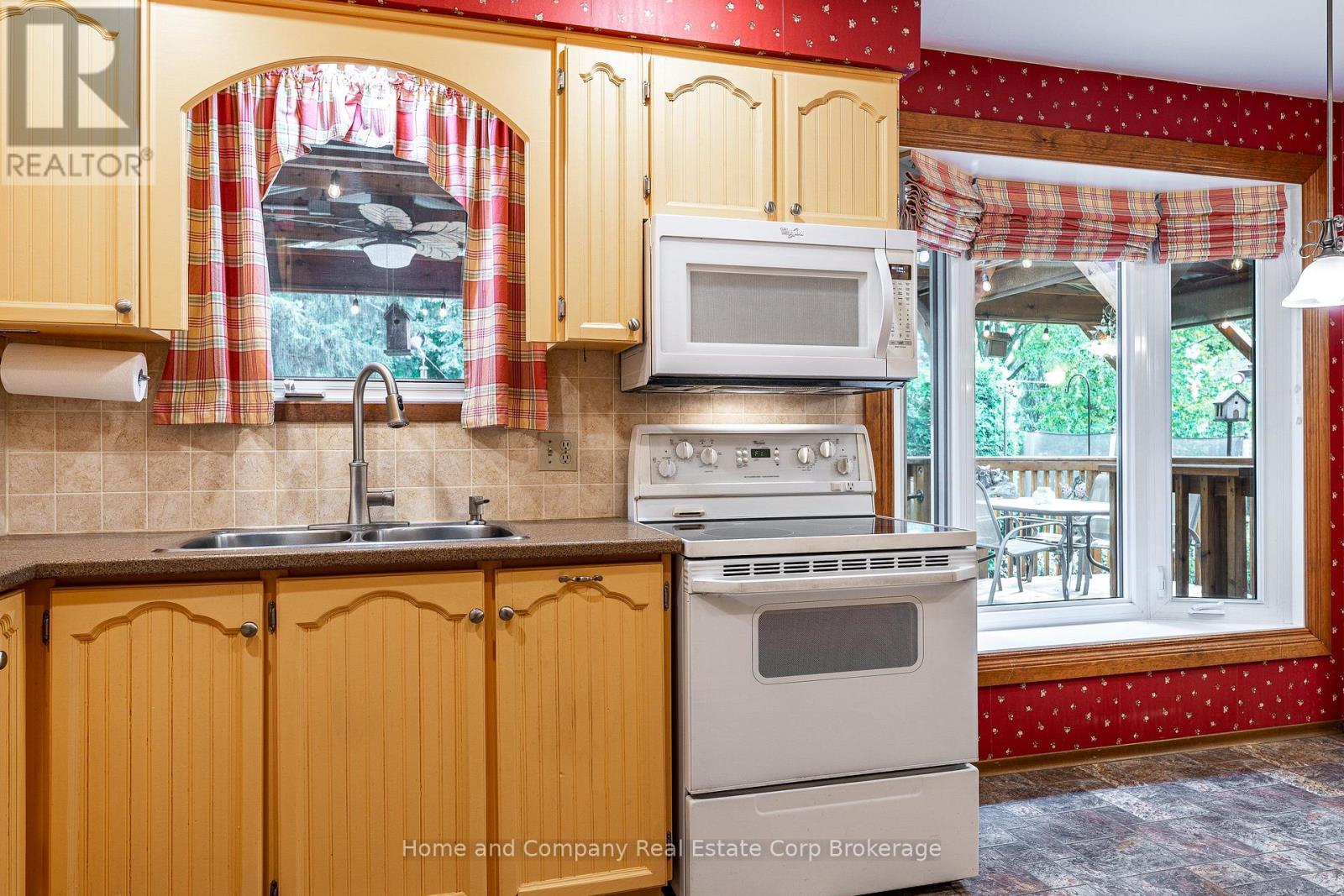69 Nethercott Drive Property Photo 17