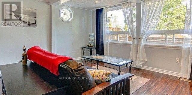 439 Edith Cavell Boulevard Property Photo 2