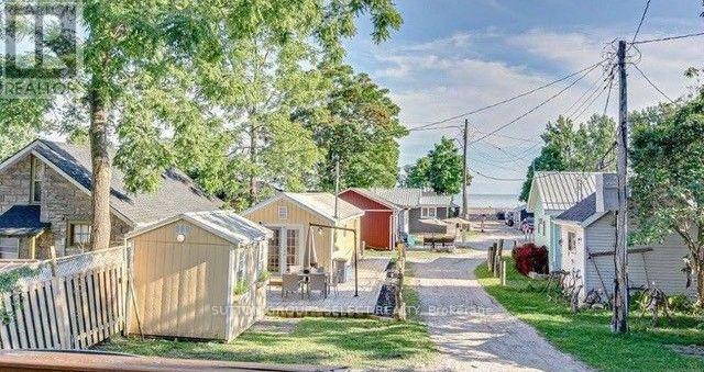 439 Edith Cavell Boulevard Property Photo 9