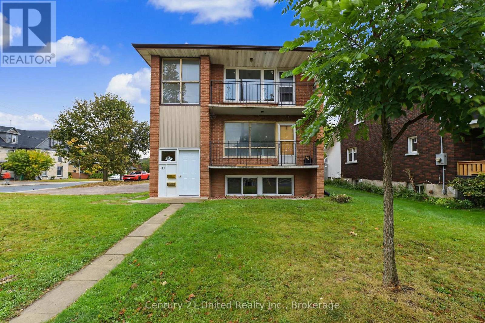 198 Aylmer Street N Property Photo 1