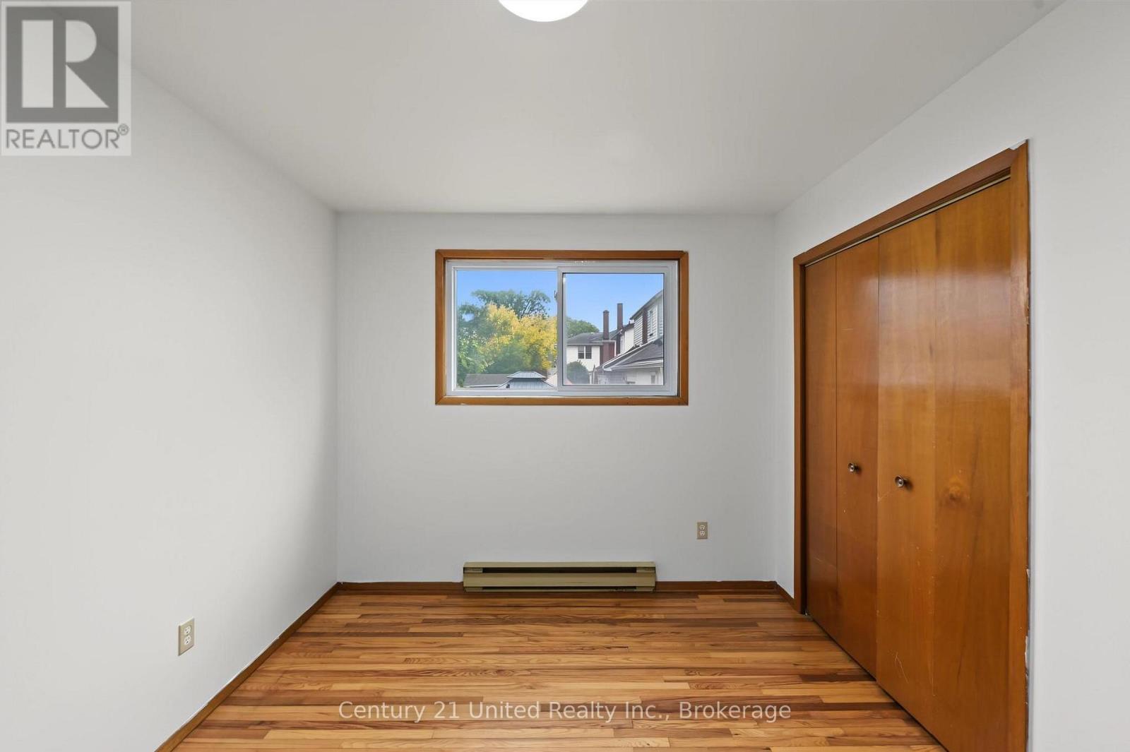 198 Aylmer Street N Property Photo 20