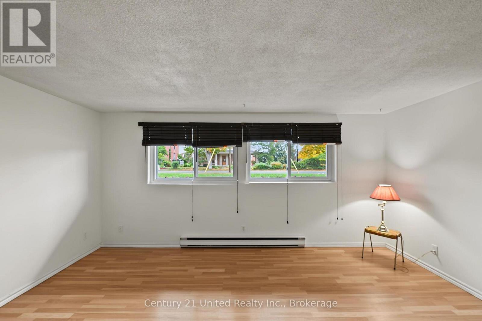 198 Aylmer Street N Property Photo 26